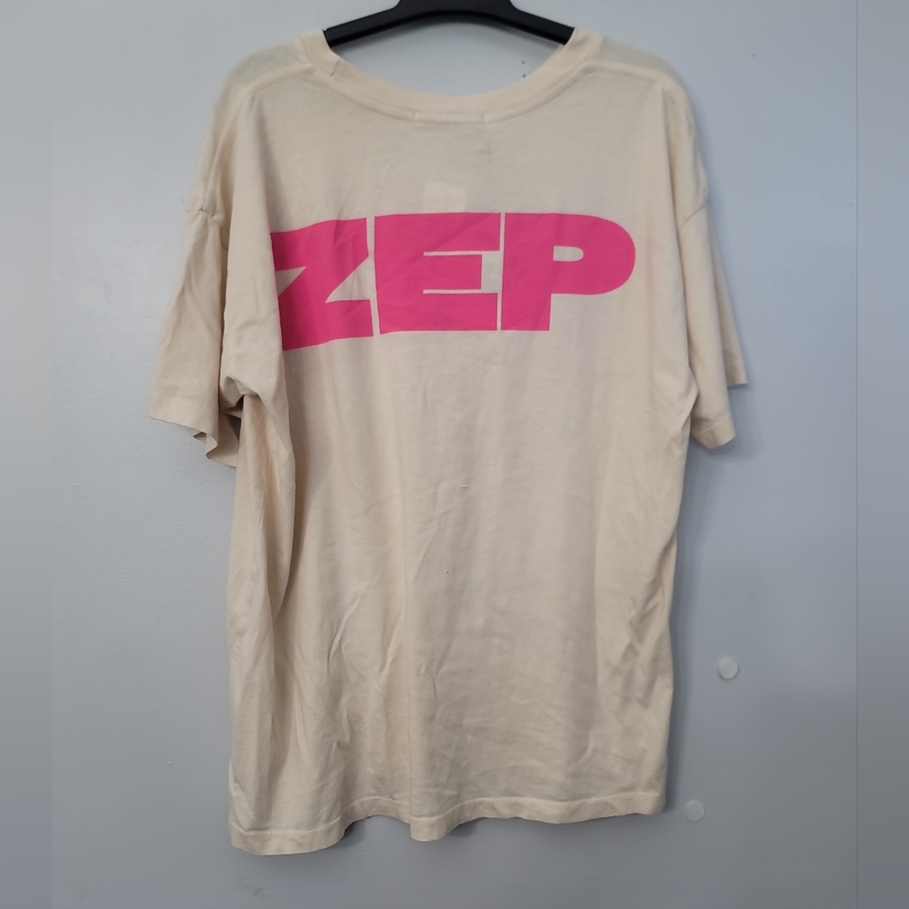DaydreamerWomen's White Led Zeppelin Block Letters Merch T-shirt - Picture 6 of 9